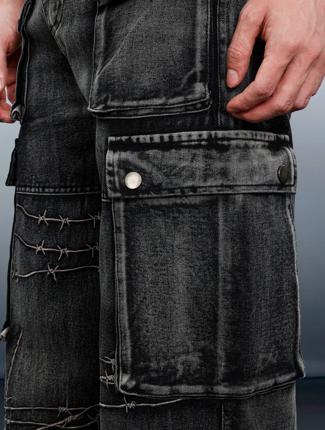 Kyo’s Multi-Pocket Embroidered Washed Jeans - Krylln